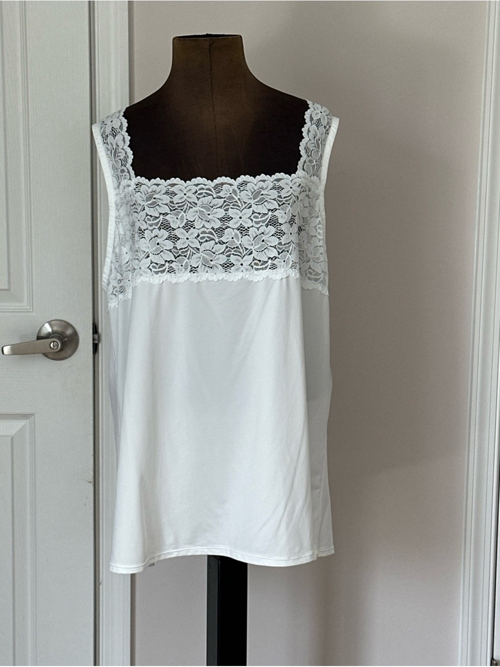 Comfort Choice Plus Size 30/32 3X  Lace-Trimmed Camisole